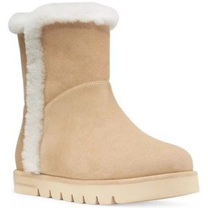 Polar Cozy Lug Boots | Stuart Weitzman